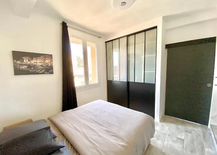 Private Parking אז'אקסיו