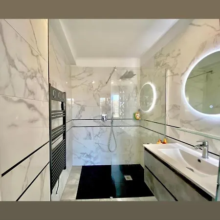Private Parking Apartament Ajaccio (Corsica)