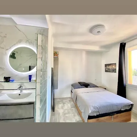 Private Parking Lejlighed